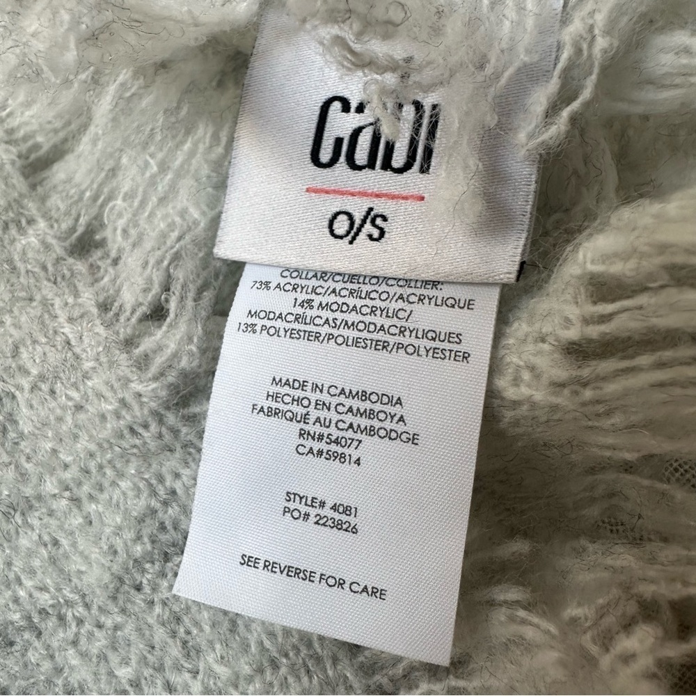 CAbi Faux Fur Trim Wrap Shawl Gray One Size Poncho Cape Winter - Picture 6 of 7
